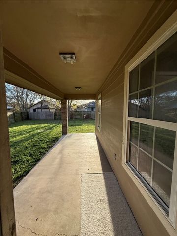 1205 Thompson Street, Bryan, TX 77803