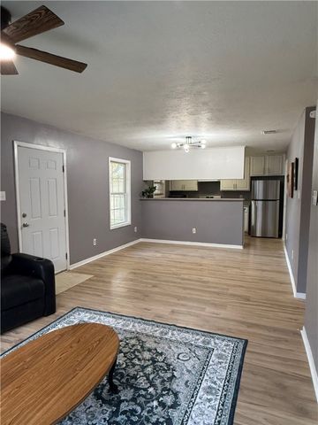 1205 Thompson Street, Bryan, TX 77803