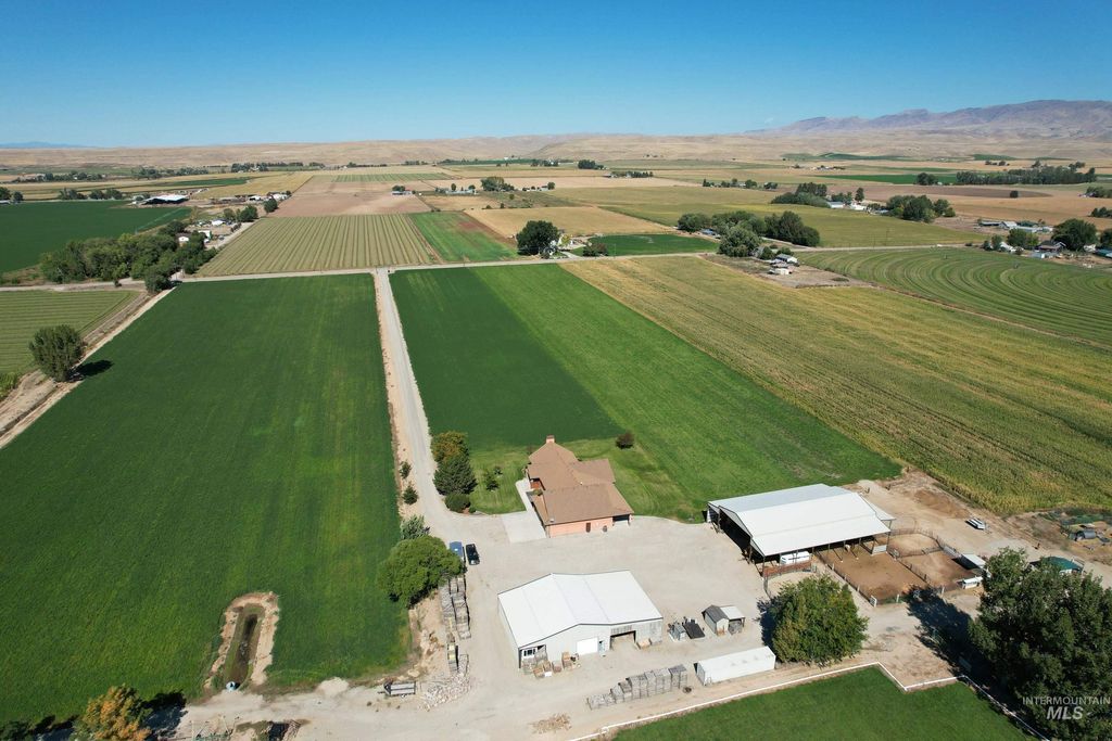 4367 W Central Road, Emmett, ID 83617
