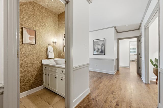 414 N Bragg Avenue, Lookout Mountain, TN 37350