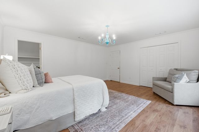414 N Bragg Avenue, Lookout Mountain, TN 37350
