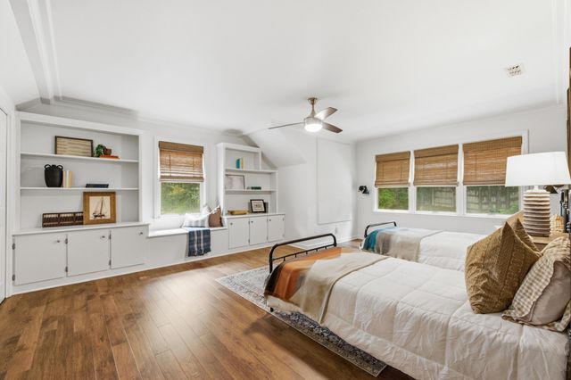 414 N Bragg Avenue, Lookout Mountain, TN 37350