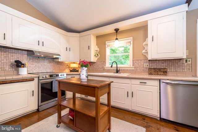 65 MATHEWS AVE, Doylestown, PA 18901