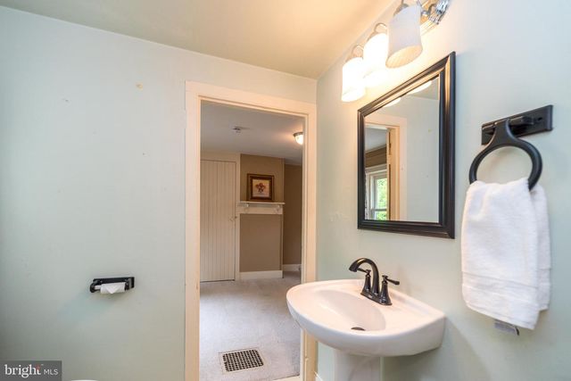 65 MATHEWS AVE, Doylestown, PA 18901