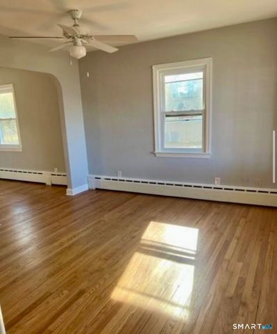 270 East Street, Plainville, CT 06062