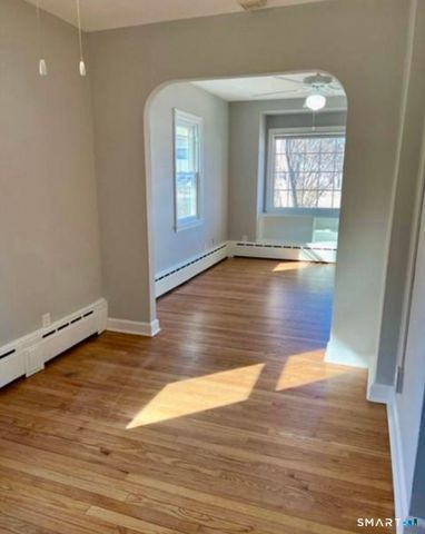 270 East Street, Plainville, CT 06062