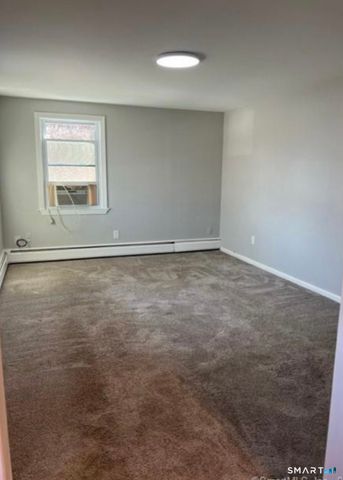 270 East Street, Plainville, CT 06062