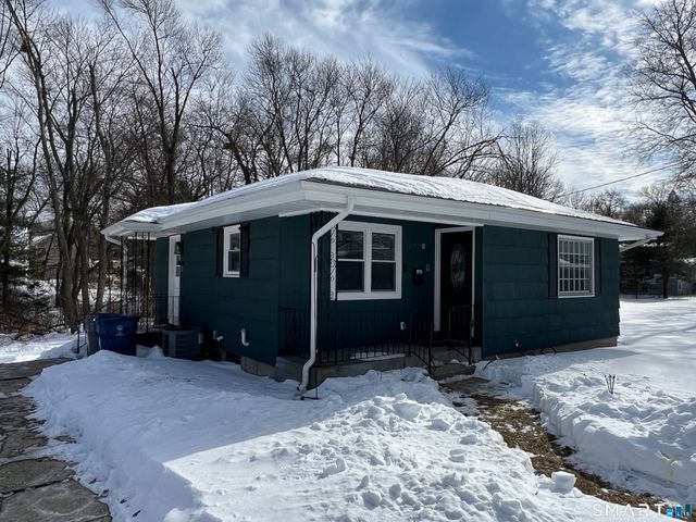 270 East Street, Plainville, CT 06062