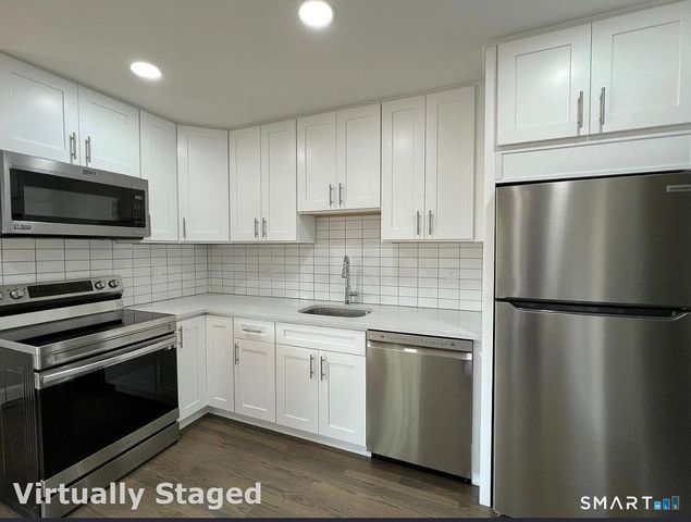 270 East Street, Plainville, CT 06062