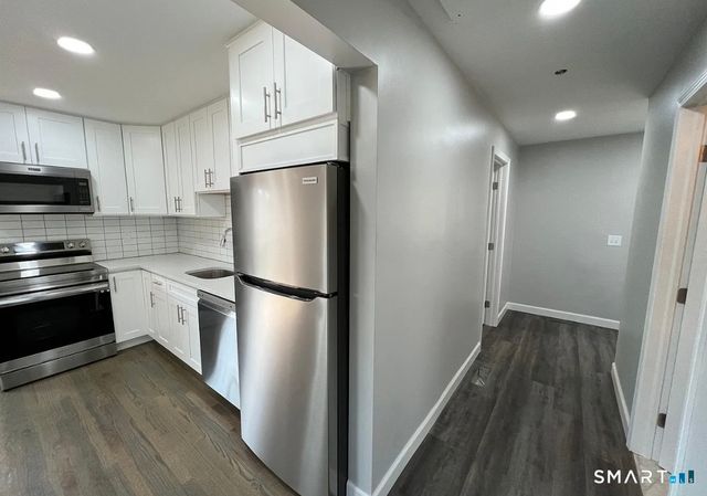 270 East Street, Plainville, CT 06062