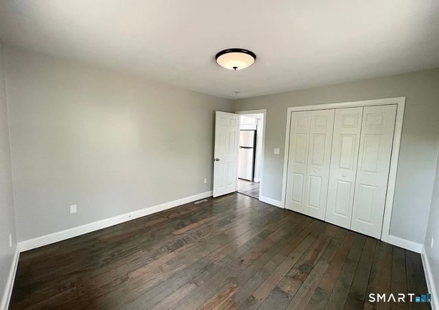 270 East Street, Plainville, CT 06062