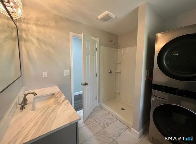 270 East Street, Plainville, CT 06062