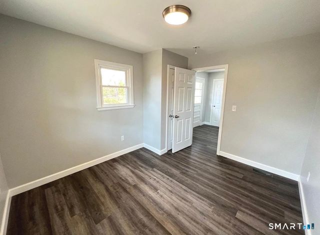 270 East Street, Plainville, CT 06062