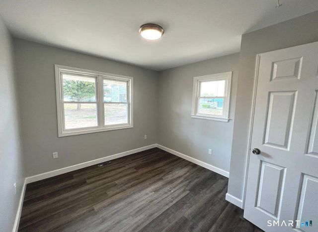 270 East Street, Plainville, CT 06062