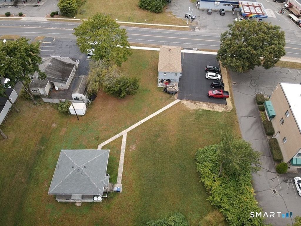 270 East Street, Plainville, CT 06062