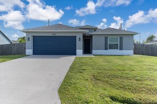 1633 SW Diamond Street, Port St Lucie, FL 34953