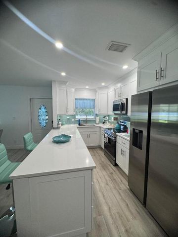 404 High Point Boulevard, Delray Beach, FL 33445