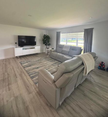 404 High Point Boulevard, Delray Beach, FL 33445