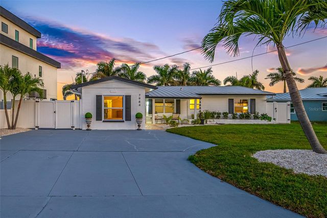 7984 1ST AVENUE S, St Petersburg, FL 33707