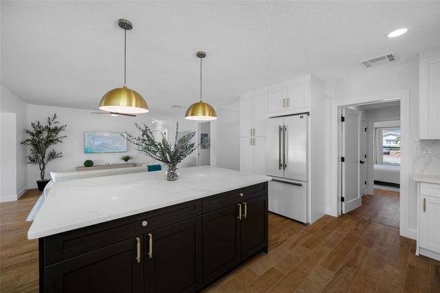 7984 1ST AVENUE S, St Petersburg, FL 33707