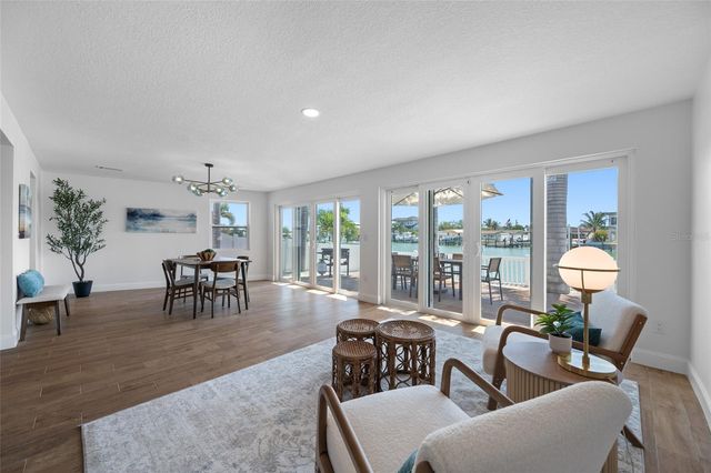 7984 1ST AVENUE S, St Petersburg, FL 33707