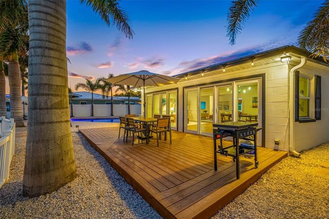 7984 1ST AVENUE S, St Petersburg, FL 33707