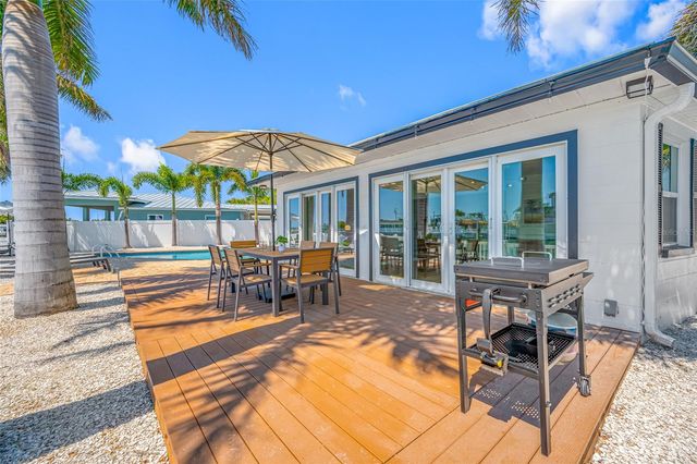 7984 1ST AVENUE S, St Petersburg, FL 33707