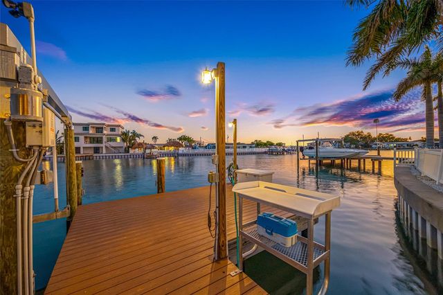 7984 1ST AVENUE S, St Petersburg, FL 33707