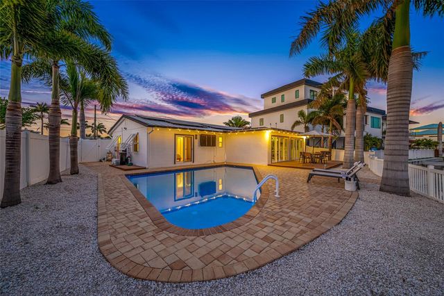 7984 1ST AVENUE S, St Petersburg, FL 33707