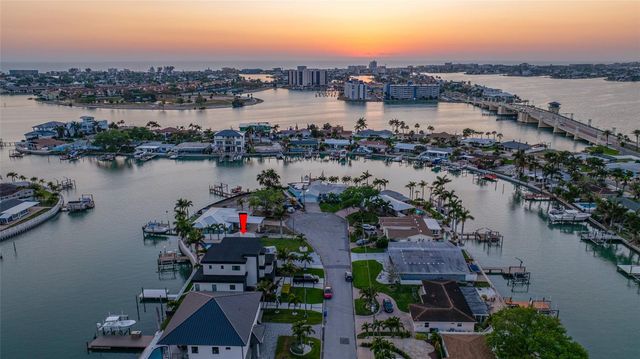 7984 1ST AVENUE S, St Petersburg, FL 33707