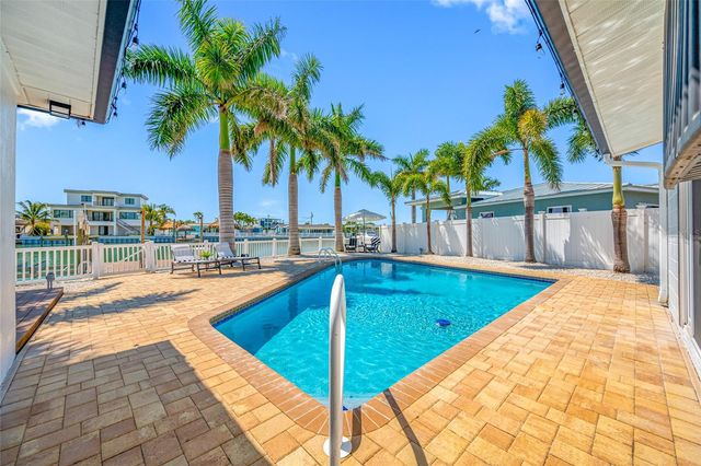 7984 1ST AVENUE S, St Petersburg, FL 33707