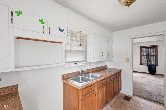 5711 Hardegan Street, Indianapolis, IN 46227