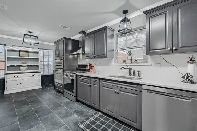 105 Franklin Court, Pottsboro, TX 75076