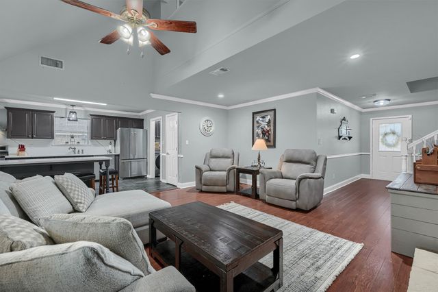 105 Franklin Court, Pottsboro, TX 75076