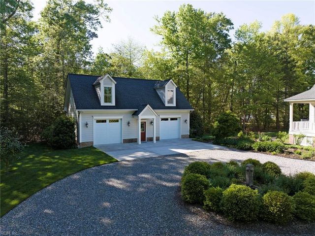 145 Paddys CT, Port Haywood, VA 23138