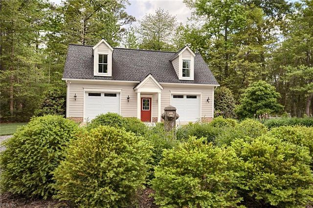 145 Paddys CT, Port Haywood, VA 23138