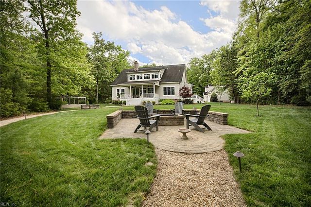 145 Paddys CT, Port Haywood, VA 23138