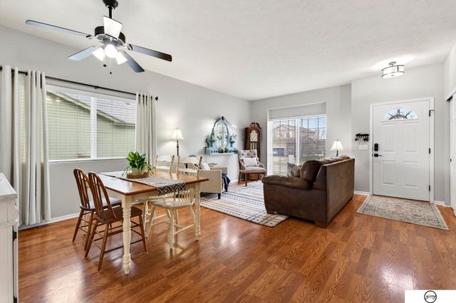 1003 Valleyview Drive, Papillion, NE 68046