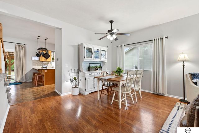 1003 Valleyview Drive, Papillion, NE 68046