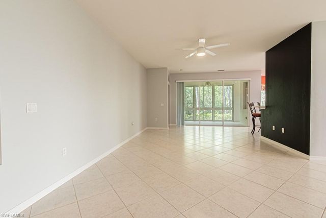 2215 Hawksridge DR 802, Naples, FL 34105