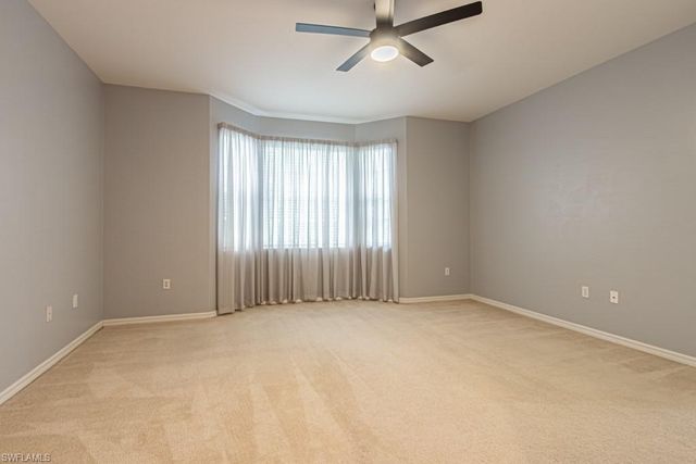 2215 Hawksridge DR 802, Naples, FL 34105