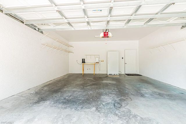 2215 Hawksridge DR 802, Naples, FL 34105