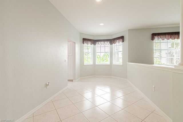 2215 Hawksridge DR 802, Naples, FL 34105