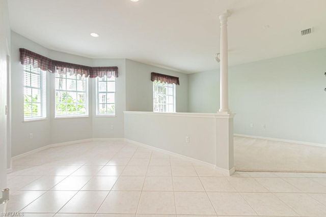 2215 Hawksridge DR 802, Naples, FL 34105