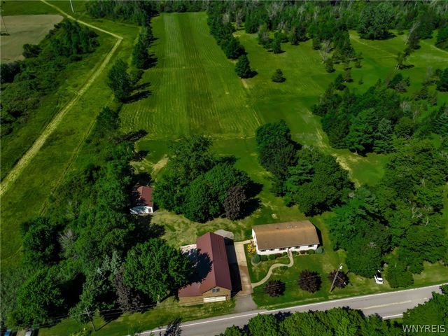 53 William Kidder Road, Lancaster, NY 14086