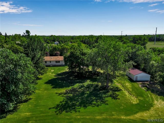 53 William Kidder Road, Lancaster, NY 14086