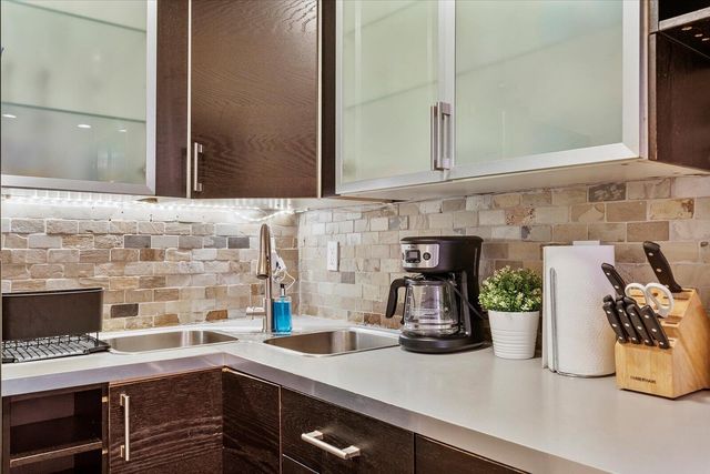 3522 NE 166TH Street 6, North Miami Beach, FL 33160