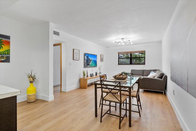 3522 NE 166TH Street 6, North Miami Beach, FL 33160