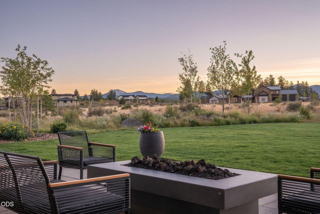 62313 McClain Drive, Bend, OR 97703