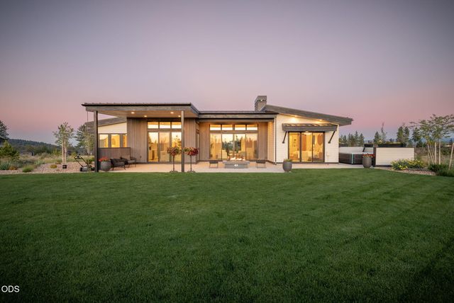 62313 McClain Drive, Bend, OR 97703